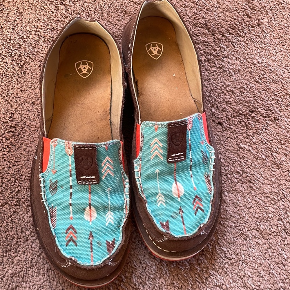 Ariat shoes